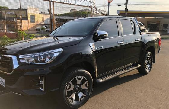 TOYOTA HILUX 2.8 SRX 4X4 CD 16V DIESEL 4P AUTOMÁTICO TOYOTA HILUX 2.8 SRX 4X4 CD 16V DIESEL 4P AUTOMÁTICO